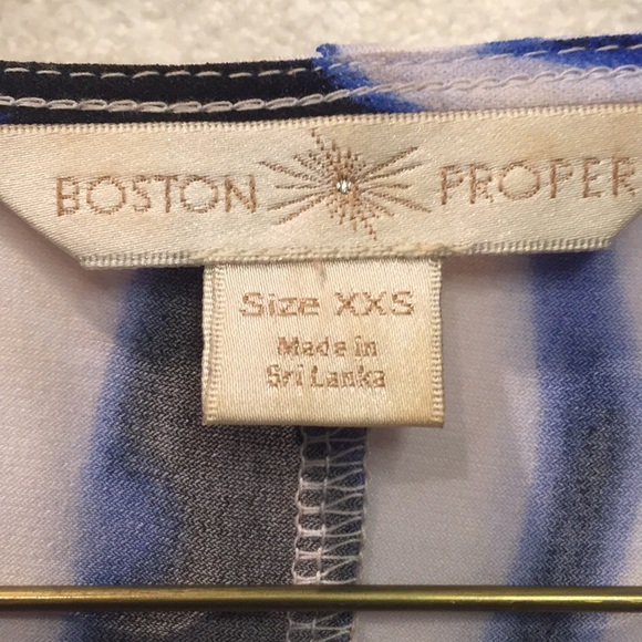 Boston Proper blue marbleized cold shoulder top - Picture 4 of 4